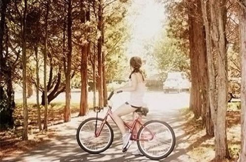 吾家有女初长成适合发朋友圈的句子(精选20句)