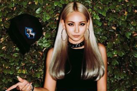微信比较霸气的女生网名潮流范儿 帆布鞋也能走(精选49句)