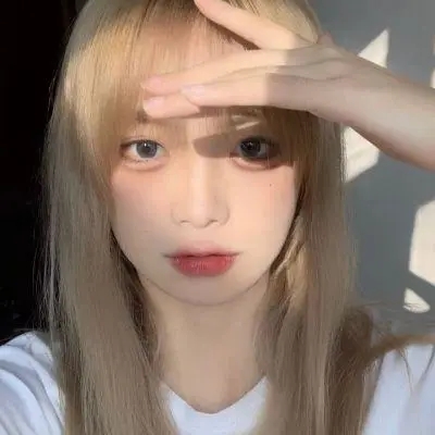 可爱到炸裂的女生微信昵称大全(精选74句)