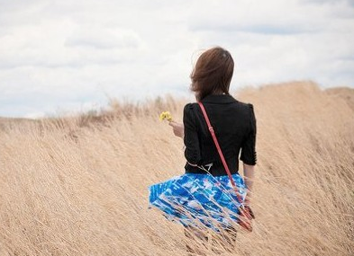最伤感的说说听的想哭女生版 不主动会失去太主(精选25句)