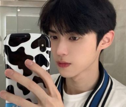 简短的00后男生最爱的昵称 很特别的00后男生的好