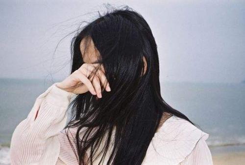 心痛伤感的字的名字(精选22句)
