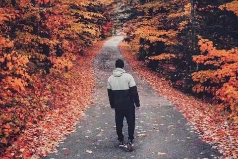 最新男生个性网名伤感非主流大全 伤感的男生网(精选30句)