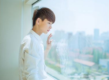 关于爱情的网名男生专属 愛情的拾荒者(精选60句)