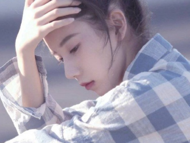 女生网名简单气质四个字 一夕一夏(精选39句)