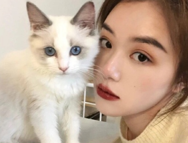女生网名简单经典2022最新版 给你满分的我