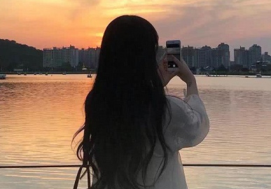 2022女生伤感网名心碎难过 提你我会慌