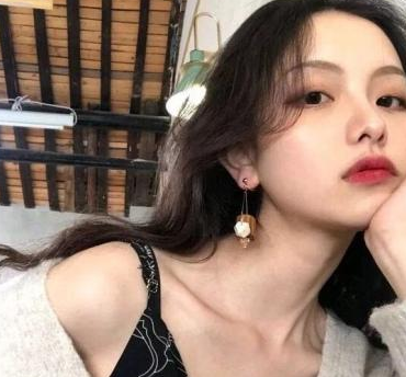 2022最火最经典网名女生 吃不饱的大可爱