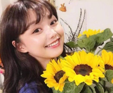 抖音女生网名大全简单干净 喜欢不是爱(精选30句)