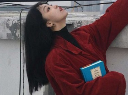 最新qq网名女生失恋伤感 我与世界只差一个你(精选33句)