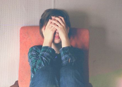 痛到心碎的伤感唯美qq网名女生专属 爱恋腐蚀了(精选56句)