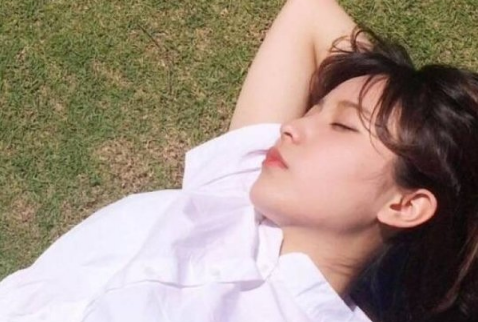 qq个性伤感网名女生心累2022 心累心碎的女生伤感