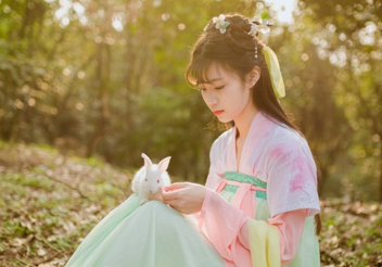 唯美qq女生古风网名大全 白露饮尘霜(精选83句)