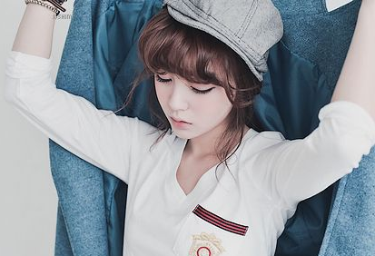浪漫的幸福网名女生专属2022 一半的心给了你