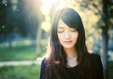 拉风女生个性昵称非主流的 以女王姿势俯视全世(精选42句)