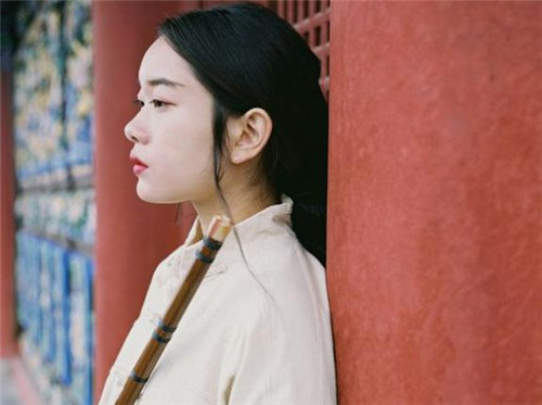 绝情女生网名 你的滥情我的绝情你的滥情我的绝(精选80句)