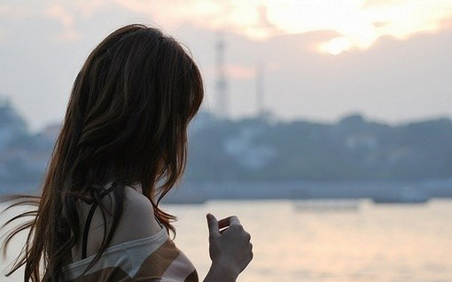 坚强不服输的qq女生网名大全 姑娘我天生傲骨怎(精选70句)