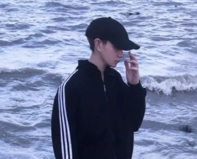 2022很孤独的时用的伤感网名 让人看透了很绝望的