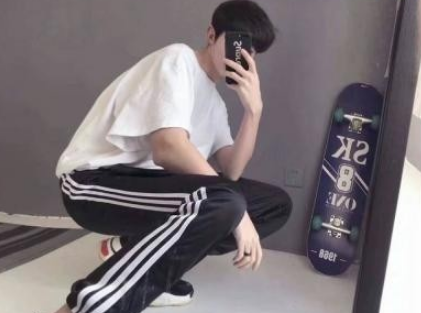 好听的网名四个字伤感大全 空城余生(精选31句)