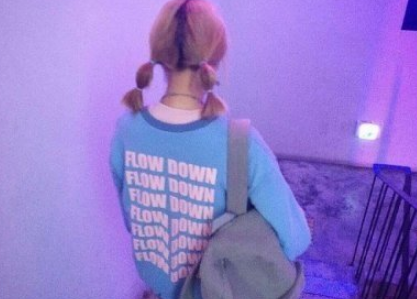 伤感颓废的简短网名男女通用 注定输给时间(精选27句)