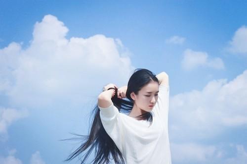 唯美好听有一点点伤感的名字网名 并不是深爱就(精选32句)