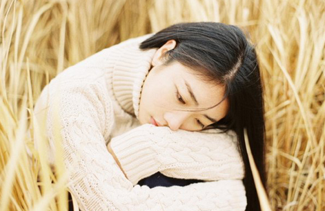 让人撕心裂肺伤感网名2022最新 我站在离你最近的