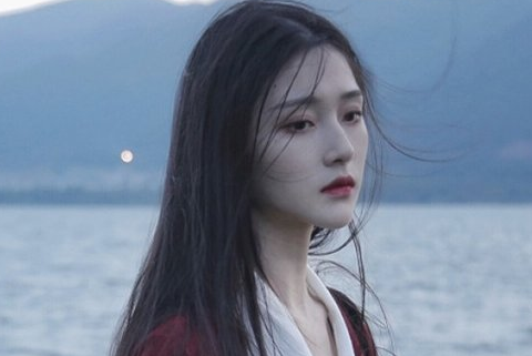 无限悲伤的唯美伤感个性网名 无法停止伤痛的伤(精选52句)