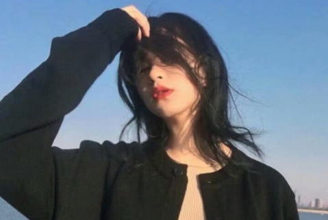 看了会哭的心痛心累伤感网名 无限悲伤的个性网(精选32句)