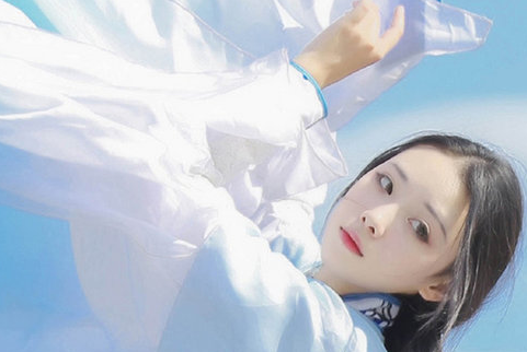 看了想哭的孤独伤感网名个性精选 一个人的伤感(精选55句)
