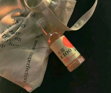 十一月第一天微信置顶心情文案 雪是大浪漫你是(精选15句)