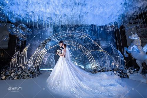 伤感晚安朋友圈说说 适合发朋友圈的伤感句子(精选12句)