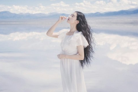 最新致自己的说说心情短语 请别忘记曾经的我也(精选32句)