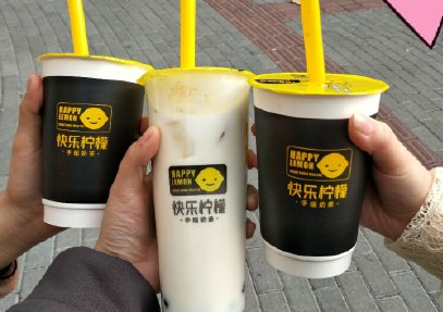 女生发朋友圈超可爱的文案 沙雕又吸引人的女生(精选26句)