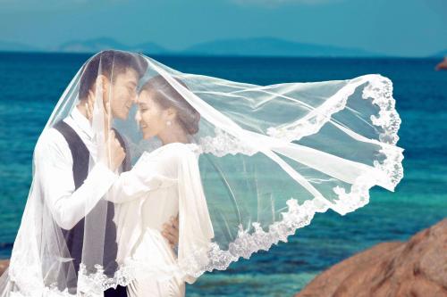宣布结婚的微信说说 朋友圈公布结婚的句子(精选14句)