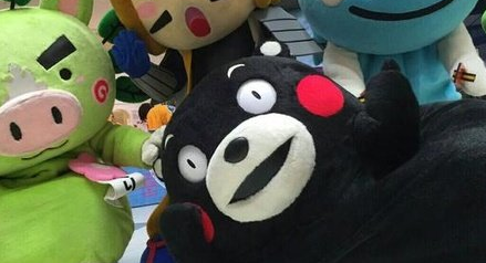 qq搞笑说说大全带图片个性说说 我们是特别平凡(精选28句)