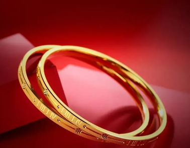 结婚秀三金的朋友圈说说 结婚买三金发朋友圈的(精选22句)