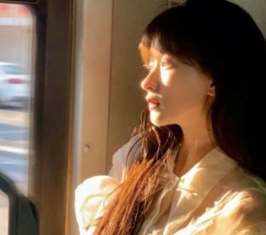2022很温暖的春天女生签名 很舒心的春天适合的女