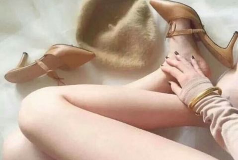 心情郁闷有些伤感的微信说说 突然很伤感的微信(精选19句)