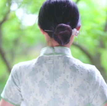 穿旗袍发朋友圈的句子 晒自己第一次穿旗袍的文(精选24句)