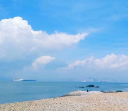 一个人在海边散步的说说 在海边散步的心情短句(精选24句)