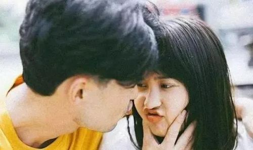 哄女生开心的甜言蜜语短句 哄女生开心的套路(精选8句)
