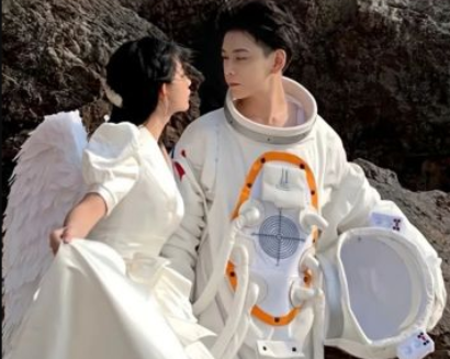 看完了会哭的伤感说说大全 在我们最不懂的时候(精选21句)