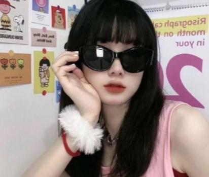 超级酷的大美女说说发朋友圈 超级高冷的女神文(精选23句)
