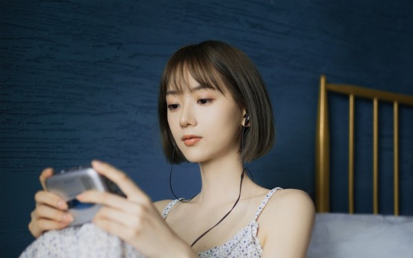 女人早安签名句子 幸福应该是来得巧，而不是来得多