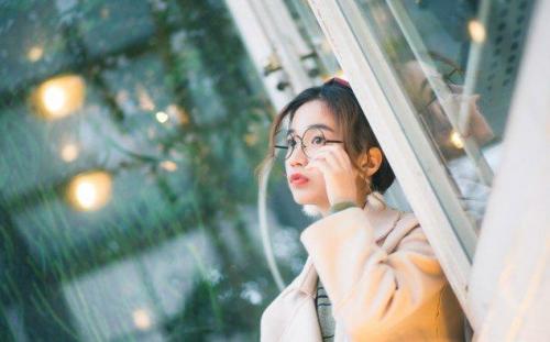 祝女儿生日的内涵句子 发朋友圈女儿生日感言