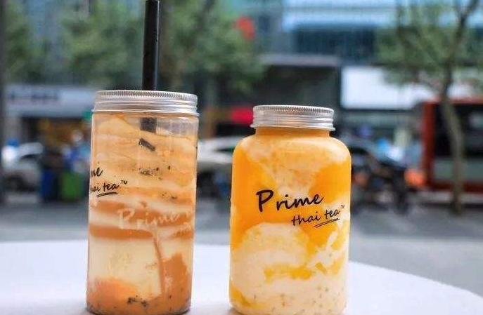 女生喝奶茶发的说说