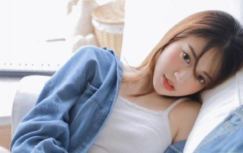 女儿生日低调发朋友圈的句子24句