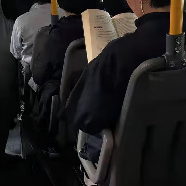 情感文案馆我这一路丢了什么(不小心弄丢了的文案)