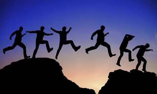 如何学会幽默风趣说话技巧