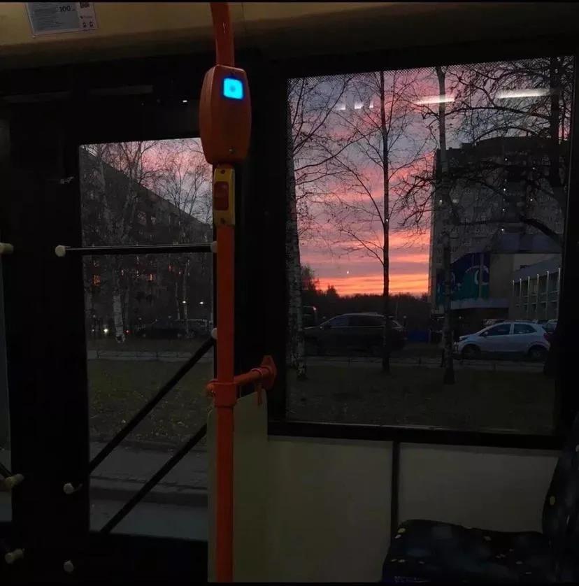 适合深夜失眠发的图片 睡不着失眠了怎么发圈